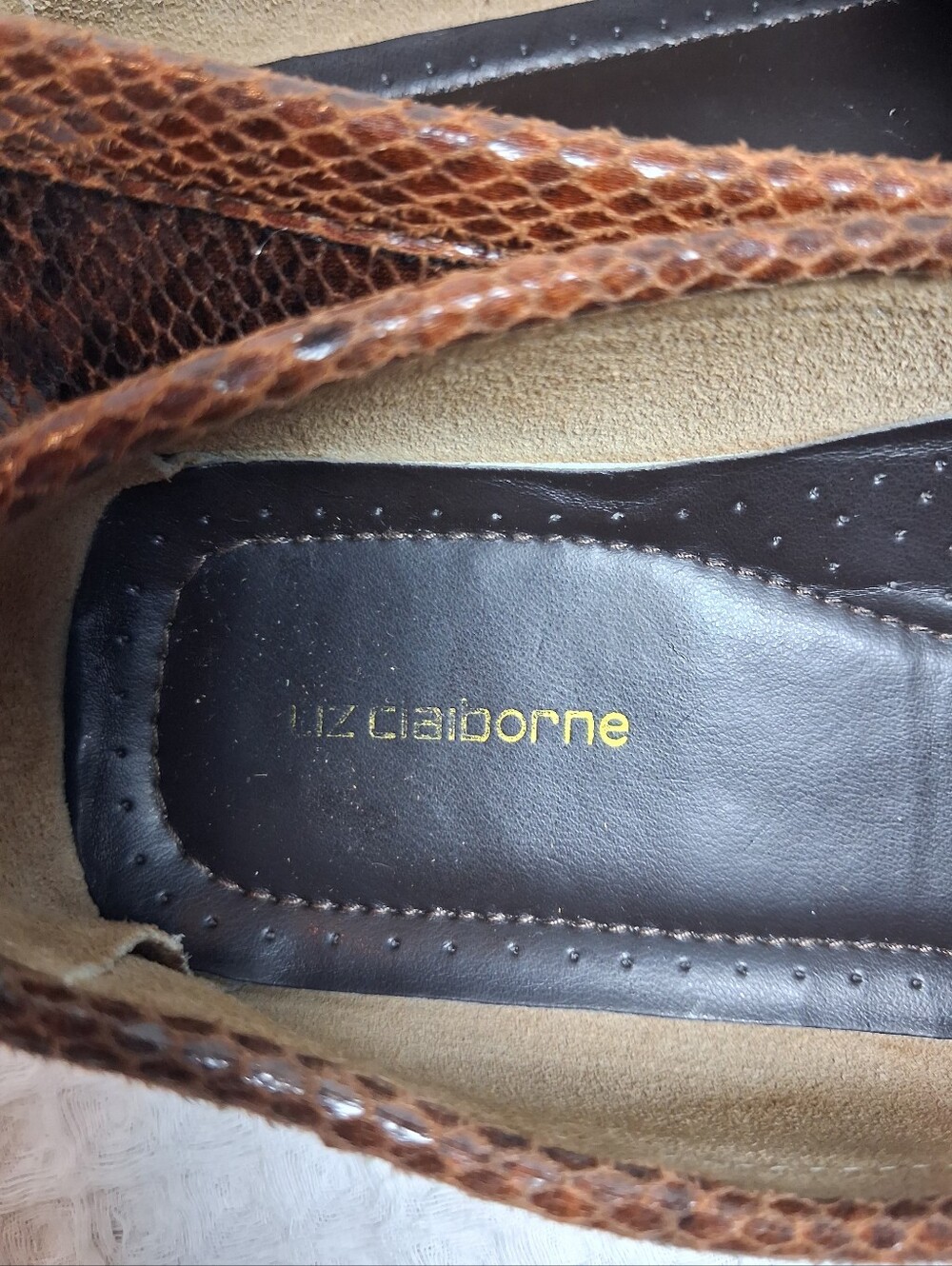Liz Claiborne Womens Brown/Tan Faux Snakeskin Loafer/Mocassin Size 7 - Picture 2 of 12